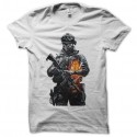 Shirt Warrior of battlefield blanc pour homme et femme